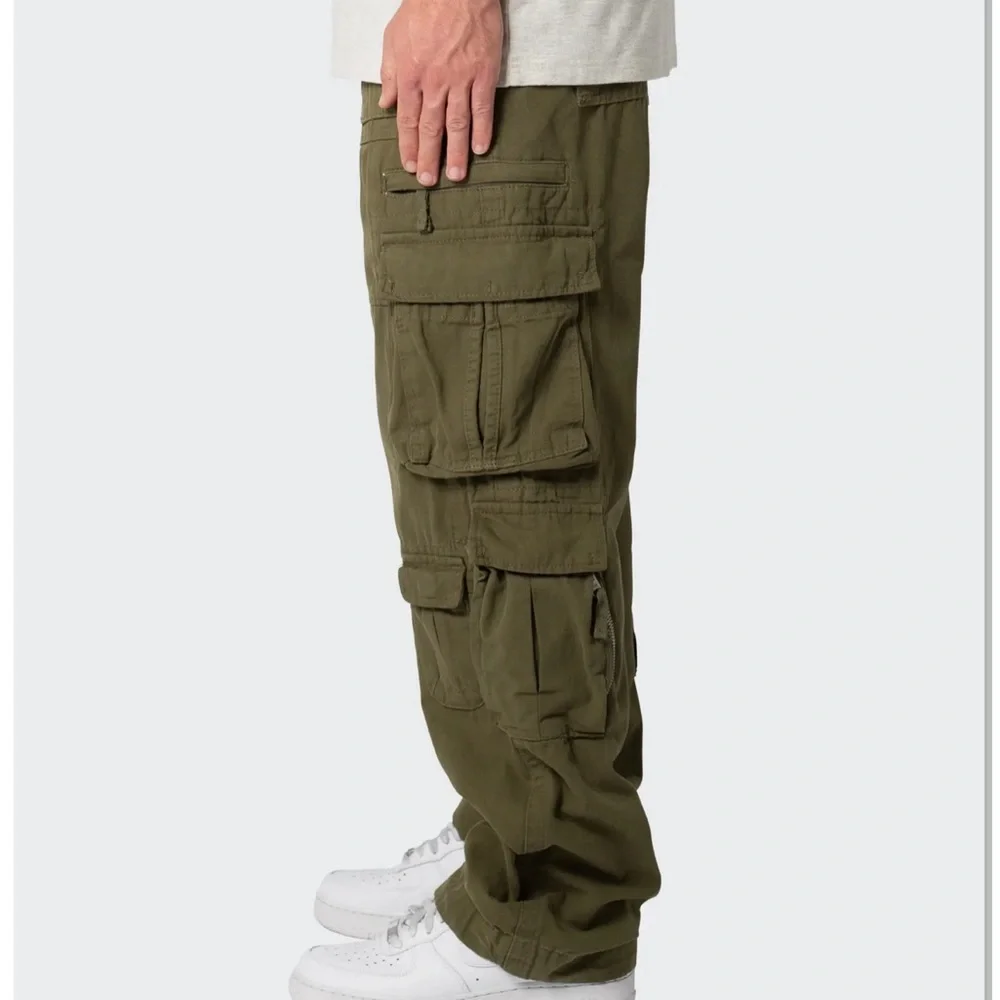 MNML Military Cargo Pants - Picture 3 of 9